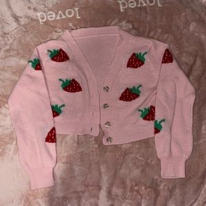 cropped strawberry cardigan 🍓